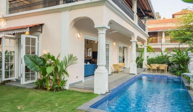 ELIVAAS Signature 4 BHK with Pvt Pool & Terrace - Opalys