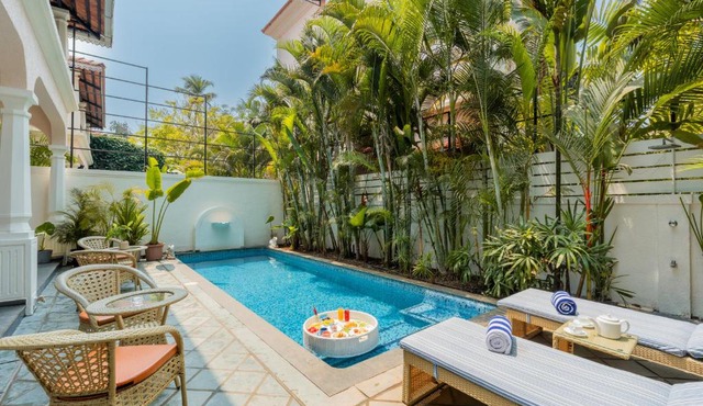 ELIVAAS Signature 4 BHK with Pvt Pool near Baga - Celest