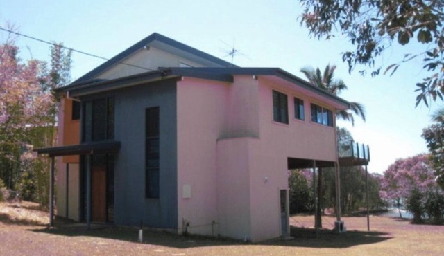Enjoyable house with AC in Russell Island - 3 bedrooms, access to the water. in Russell Island