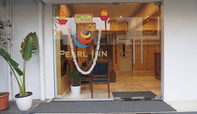 Executive Hotel Pearl Inn