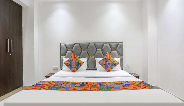 Fabhotel 24&7