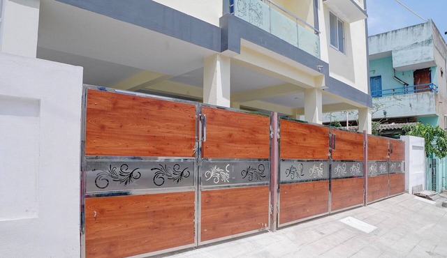 Fabhotel Chrompet Stays Inn