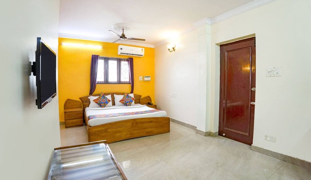 Fabhotel Home Tree Service Apartment T Nagar in Chennai