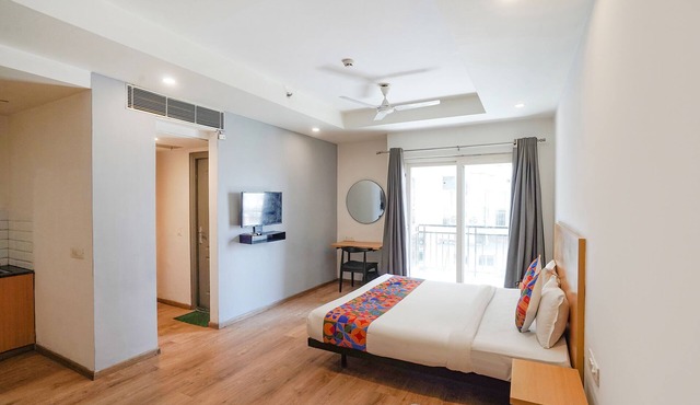 Fabhotel Prime Cloud 9