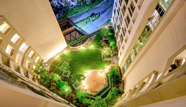 FabHotel Xen Suites