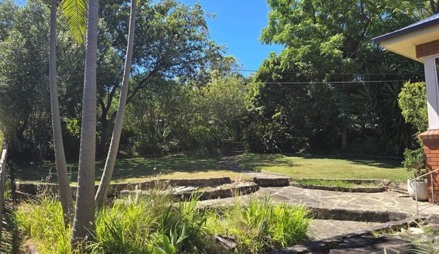 Family Beach House in Freshwater 4bdrm. SUN Deck. WALK to Beach. Pet's Welcome. in Freshwater