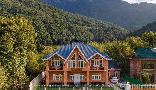Gaash Cottages