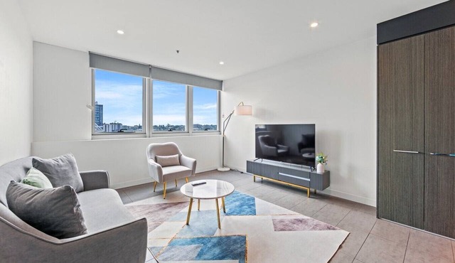 Gabba`s Lookout, Comfy Beds, Pool Spa & Sauna in Woolloongabba