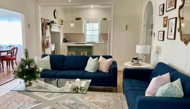 Gorgeous Arthouse Queenslander In Ipswich in Bundamba