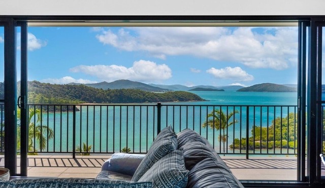 Gorgeous three-bedroom, two-bathroom home boasting uninterrupted sea views. in Shute Harbour