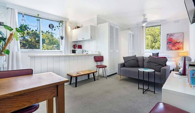 Great Things Come in Small Packages - Fitzroy Apt in Fitzroy North