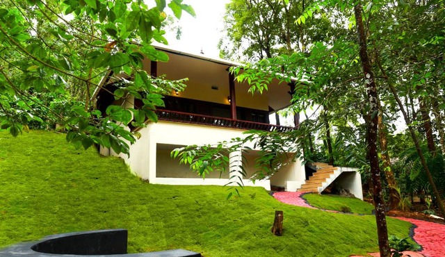 Green Garden Lotus Villa