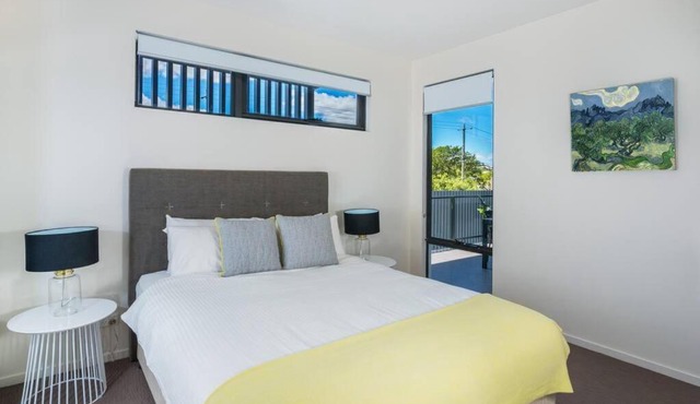 H6B - Round About Bulimba in Brisbane