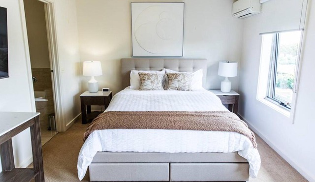 Harvey a Stylish and Spacious Retreat in a Prime Location in Ringwood