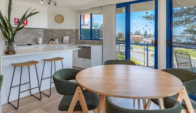 Heritage 301 - perfectly located apartment in the heart of Tuncurry in Tuncurry