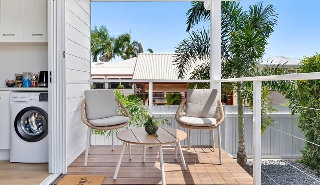 Hideaway on James | Private, Quiet & Fully Fenced in The Range