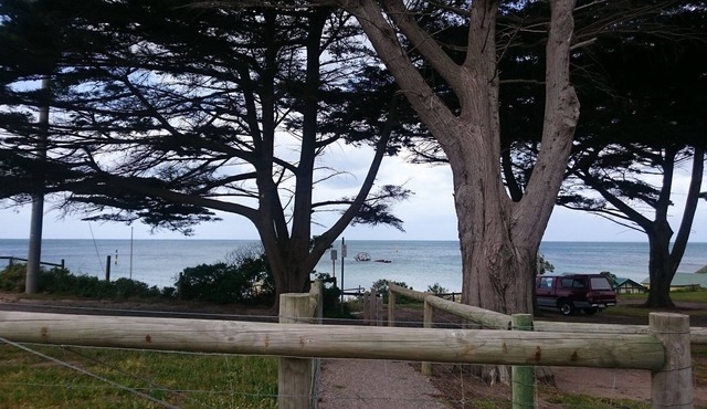 Hideaway Shack Indented Heads in Indented Head