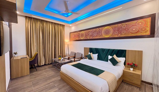 Highway Resort with Swimmingpool & Spa