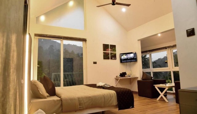 Hilllside Naturestay