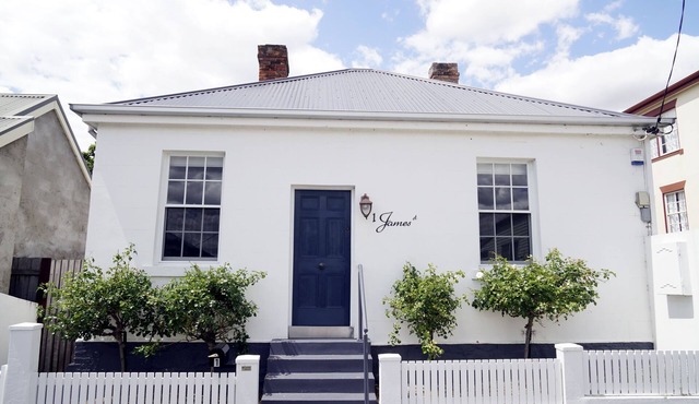 Historic Central Launceston Getaway: 5 mins from Charles St. Cafe's in Launceston