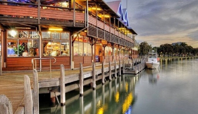 Holiday or short term let for family near to all amenities in mandurah