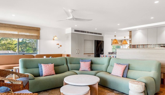 Hook Wine And Sinker in Mollymook Beach
