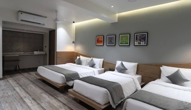 Hotel Chitra Executive in Solapur