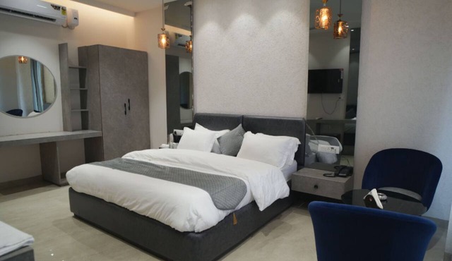 Hotel Cloud Castle Ludhiana