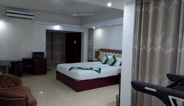 Hotel Crown