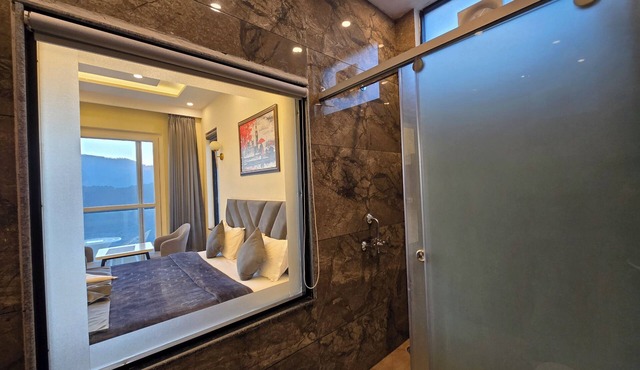 Hotel Divshikha