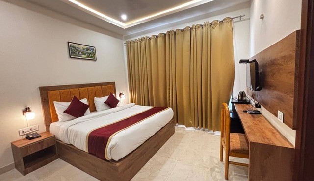 Hotel Dreamland Inn