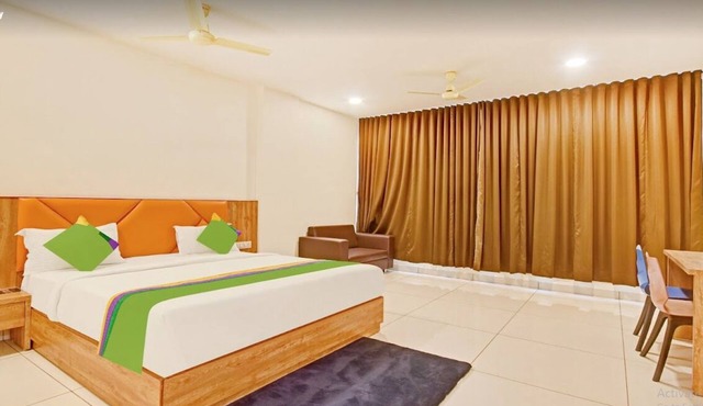 Hotel Fun Regency in Mandal