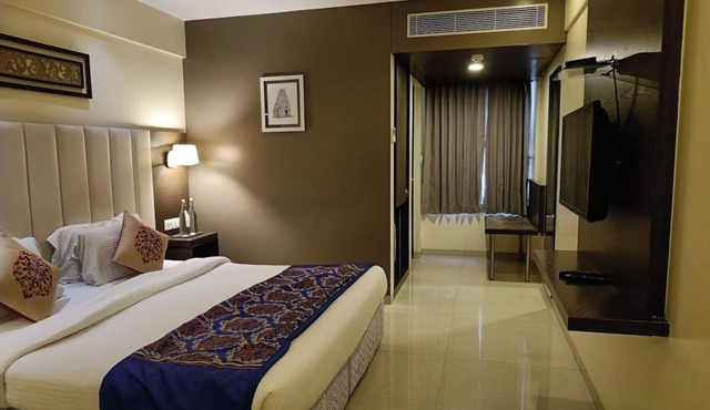 Hotel Ganpat Grand, Palani