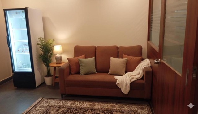 Hotel Grand Stay Park Near Ameerpet Metro Station & GVK One Mall