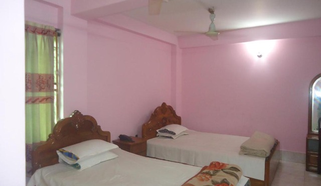 Hotel Green Castle