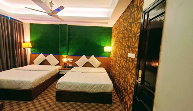 Hotel Holy City Ltd