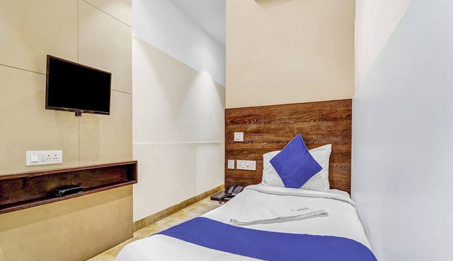 Hotel Karpagam Lodging house
