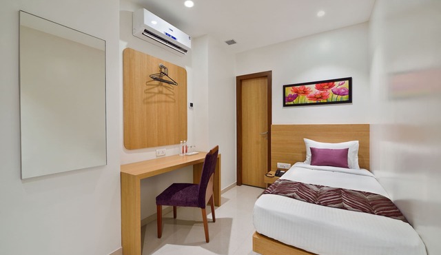 Hotel Leafio Mumbai in Mumbai
