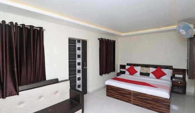 Hotel LR Regency