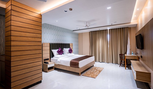 HOTEL LUCKY INDIA