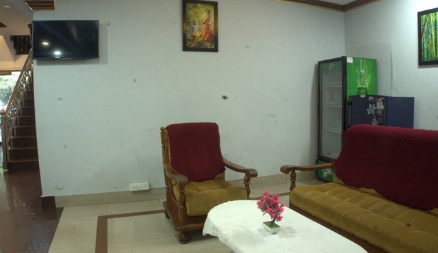 Hotel MAJESTIC INN PALAYAM