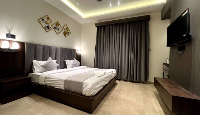Hotel Majestic Grand By MNG Rooms in Kanpur