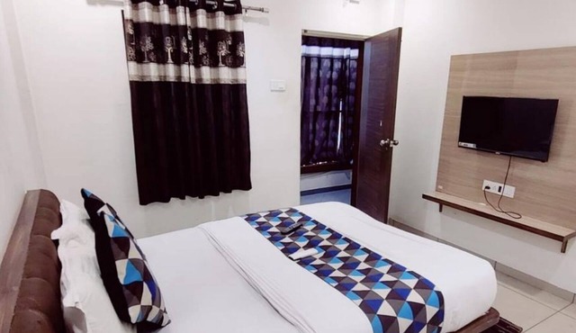 Hotel Mansarovar in Vadodara