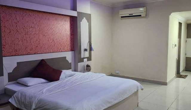 Hotel Meridian Palace in Jammu