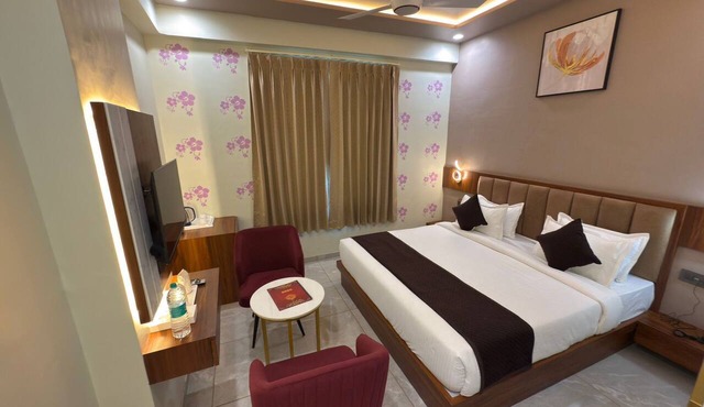 HOTEL MOHAN PALACE in Khatoo