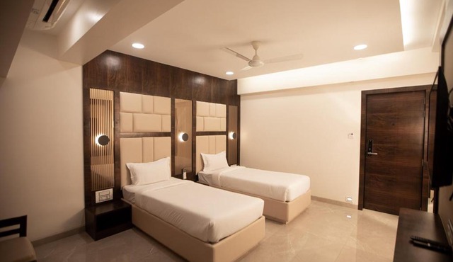Hotel Naaz Executive in Mumbai