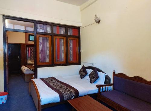Hotel Naini Lake View Mall Road Nainital