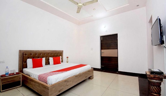 Hotel O DS Royal Guest House