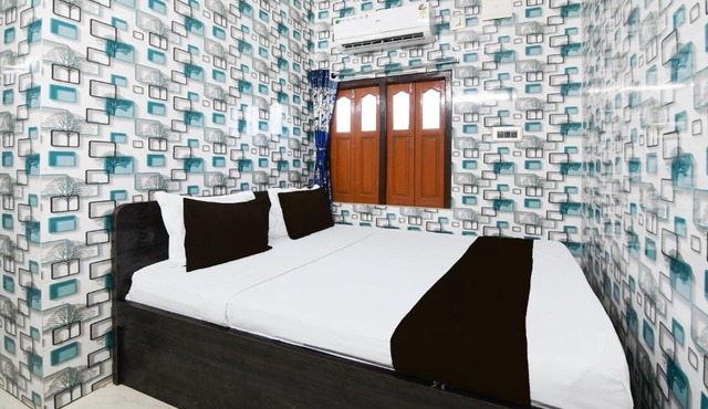 Hotel O New Taj in Baharampur