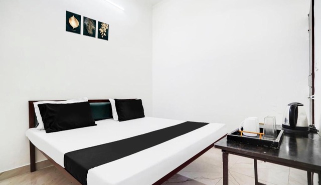 Hotel O The Moon in Bareilly
